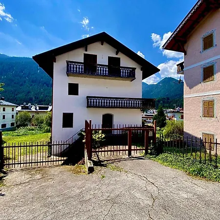 Casa Alpina - In Pieno Centro A Due Passi Dal 아파트